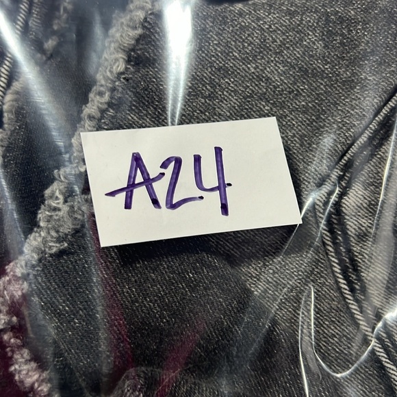 Vigoss black denim shorts - Picture 8 of 8